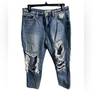 KanCan Distressed Cropped Jeans Size 27
